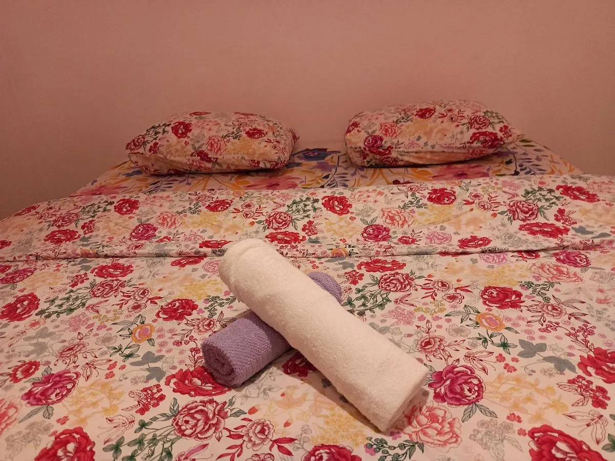 Lux Apartament In The Bubble Of Piata Romana Bucharest Romania