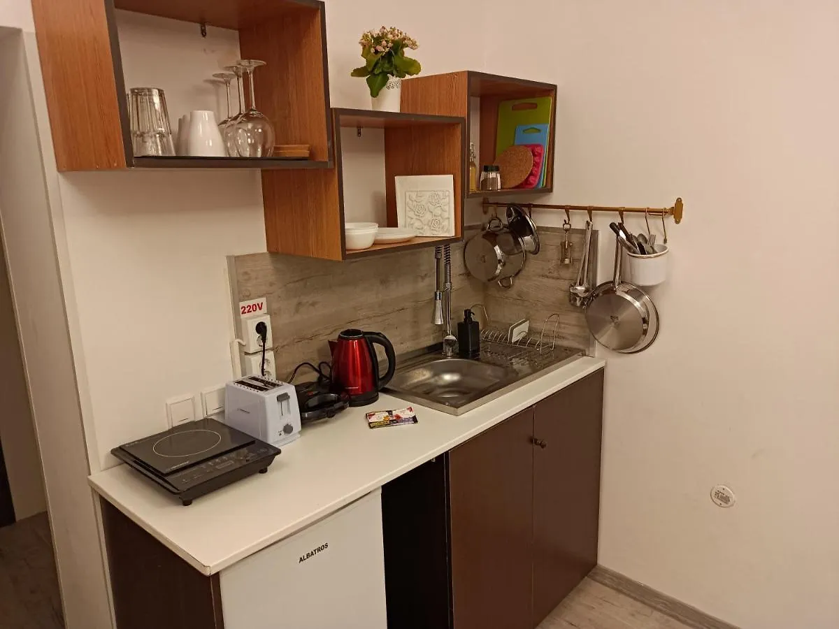 Lux Apartament In The Bubble Of Piata Romana Bucharest 0*,